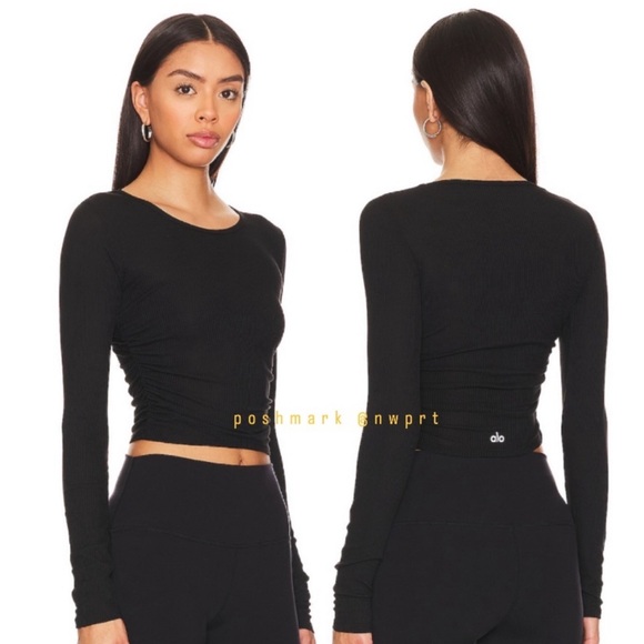 NWT ✨ ALO YOGA Gather Long Sleeve Ribbed Crop Tee Top Shirt Black XS - Picture 2 of 8